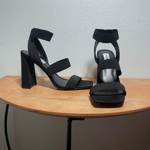 Steve Madden Black Chunky Heel